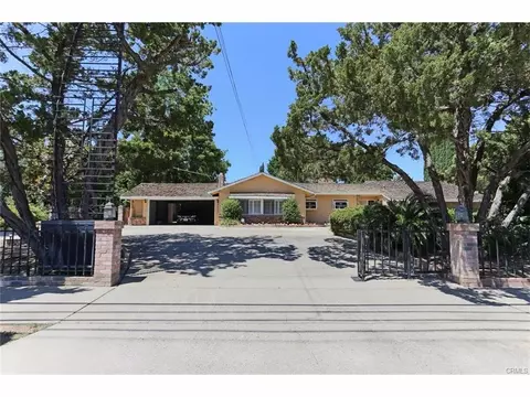 2011 E Olive Ave, Merced, CA 95340 photo 1