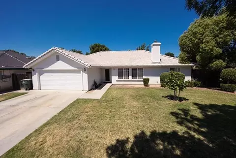994 Arthur Ct, Madera, CA 93637 photo 1