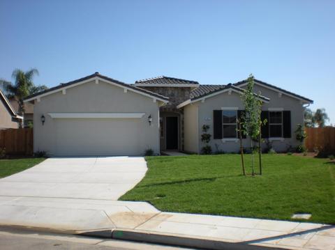 375 N Christopher St, Fowler, CA 93625 photo 1