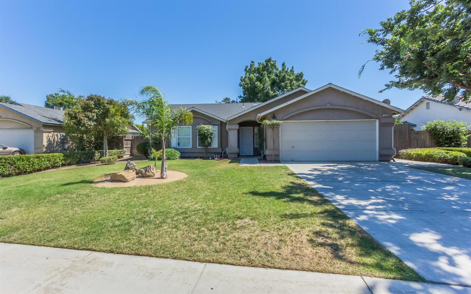 14283 W G St, Kerman, CA 93630 photo 1
