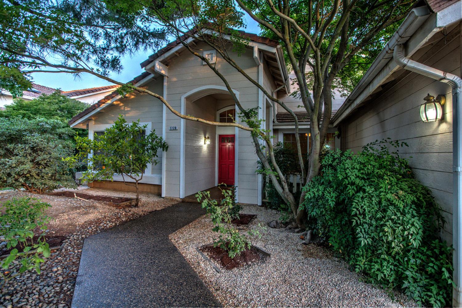 1728 Goshen Ave, Clovis, CA 93611 photo 1