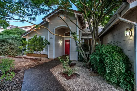 1728 Goshen Ave, Clovis, CA 93611 photo 1