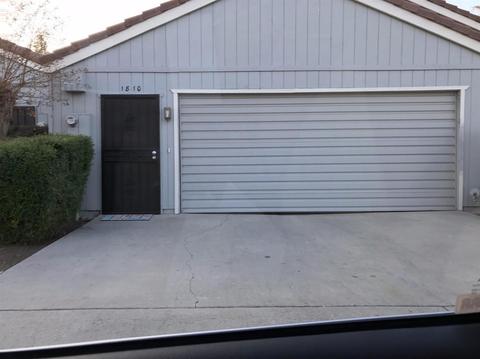 1810 Cougar Ln, Clovis, CA 93611 photo 1