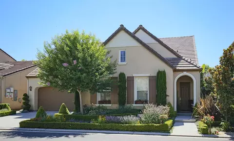 1686 N Hughes Ave, Clovis, CA 93619 photo 1