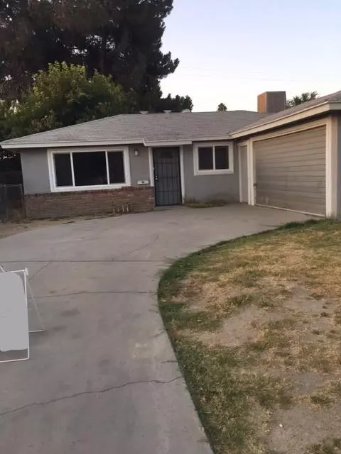 15444 W A St, Kerman, CA 93630 photo 1