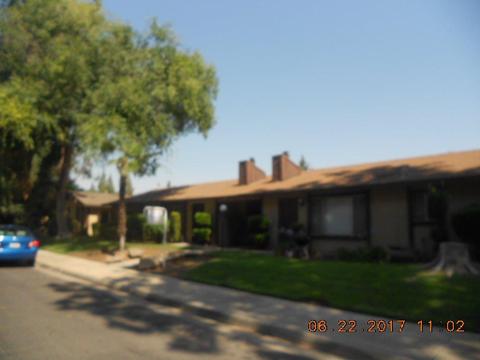 35 W 10th St, Clovis, CA 93612 photo 1