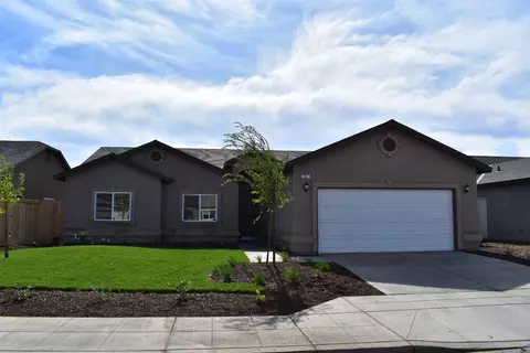674 San Marco Ave, Madera, CA 93637 photo 1