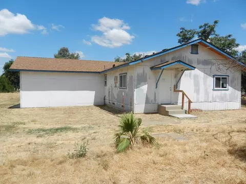 15792 Raymond Rd, Madera, CA 93638 photo 1