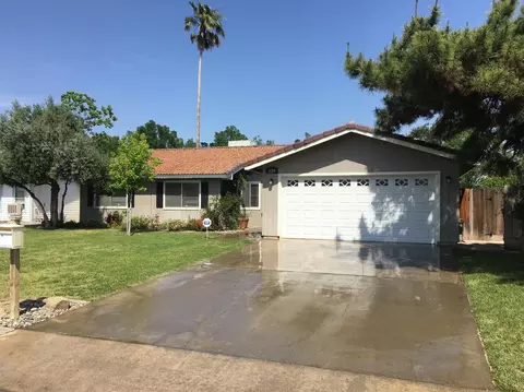 1154 Belinda Dr, Lemoore, CA 93245 photo 1