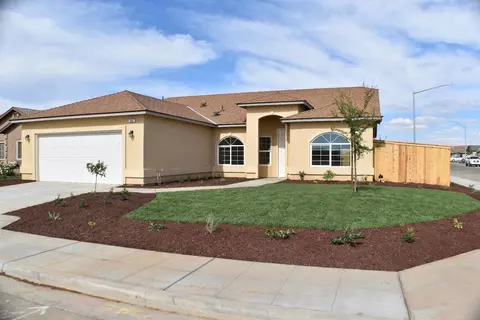 655 Saint Mary Ave, Madera, CA 93637 photo 1