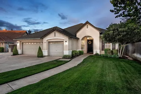 1805 N Mc Arthur Ave, Clovis, CA 93619 photo 1