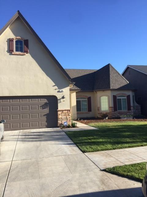 490 W Warwick Ave, Clovis, CA 93619 photo 1
