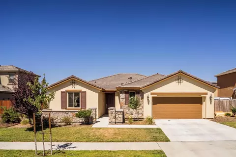 777 Arlington Ave, Lemoore, CA 93245 photo 1