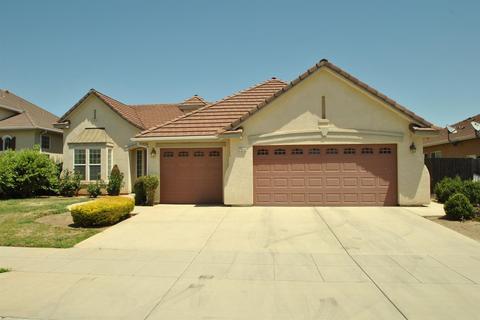 2549 Warner Ave, Clovis, CA 93611 photo 1