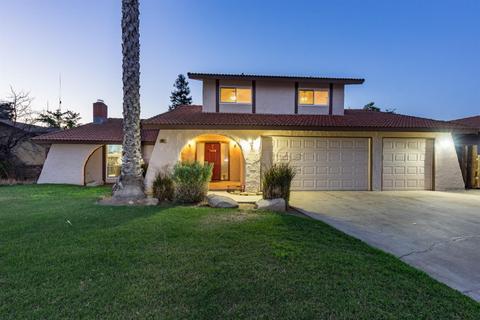 921 Sierra Ave, Clovis, CA 93612 photo 1