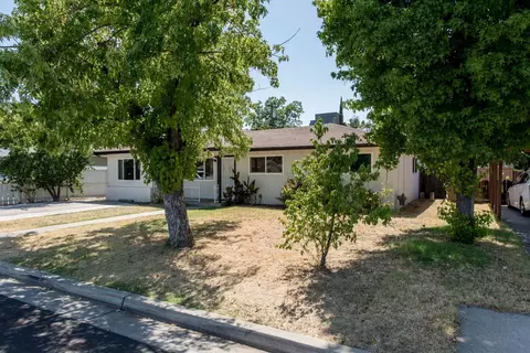 312 Oxford Ave, Clovis, CA 93612 photo 1
