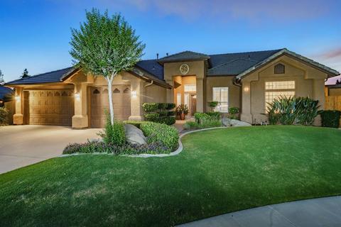 541 W Fallbrook Ave, Clovis, CA 93611 photo 1