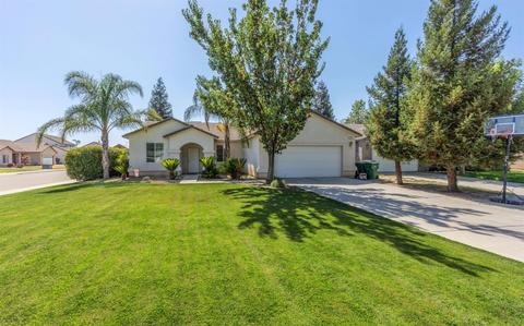 212 Willow Ct, Fowler, CA 93625 photo 1