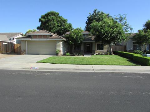 2752 Mitchell Ave, Clovis, CA 93611 photo 1