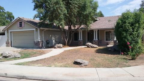 2853 Mitchell Ave, Clovis, CA 93611 photo 1