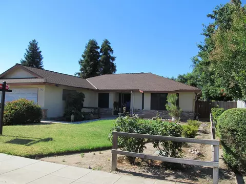 1344 Garland Ave, Clovis, CA 93612 photo 1