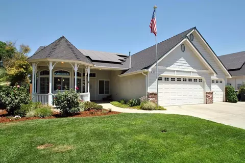 163 W Everglade Ave, Clovis, CA 93619 photo 1