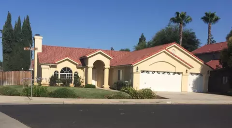 742 N Miami Ave, Clovis, CA 93611 photo 1
