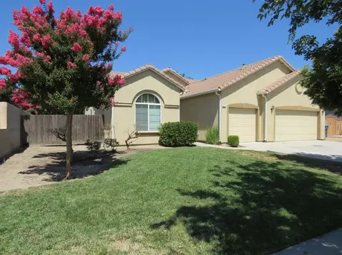 855 S Joseph Ave, Kerman, CA 93630 photo 1