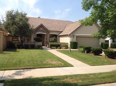 3216 Lester Ave, Clovis, CA 93619 photo 1