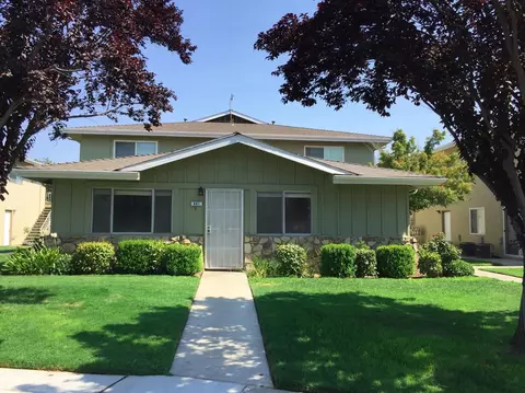441 W Alamos Ave #1, Clovis, CA 93612 photo 1