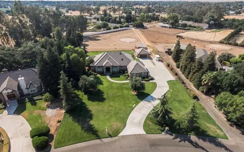 5417 San Jacinto Ave, Clovis, CA 93619 photo 1
