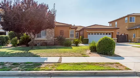 829 Fenmore Ave, Sanger, CA 93657 photo 1