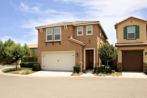 1481 Mosaic Way, Clovis, CA 93619 photo 1