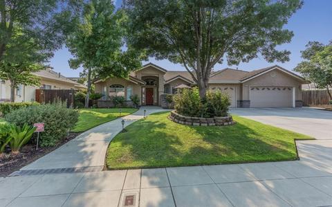 2893 Hornet Ave, Clovis, CA 93611 photo 1