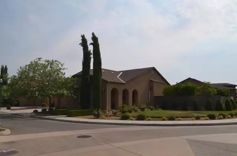 1509 N Dara Ave, Clovis, CA 93619 photo 1
