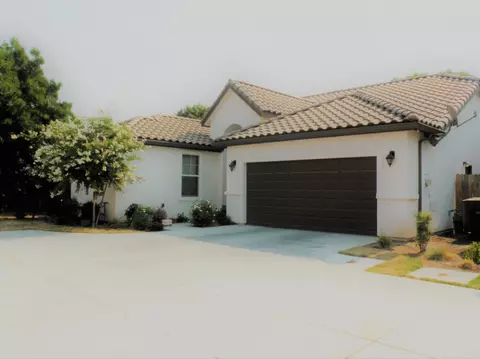 2853 Prato Ln, Clovis, CA 93611 photo 1
