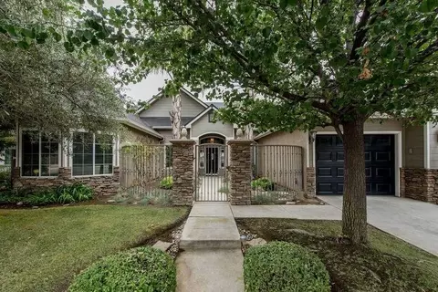 2465 Lexington Ave, Clovis, CA 93619 photo 1
