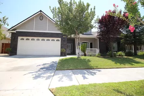 540 Lester Ave, Clovis, CA 93619 photo 1