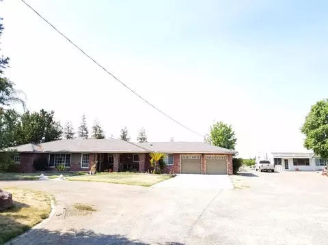 8762 E Jensen Ave, Sanger, CA 93657 photo 1