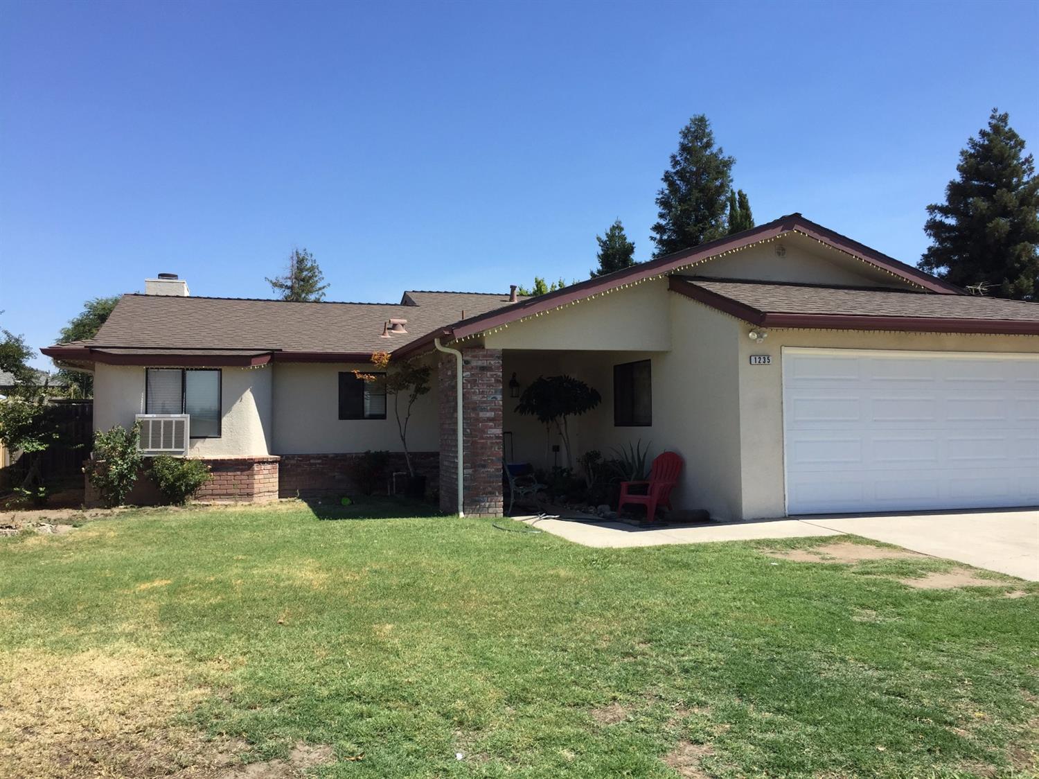 1235 Saginaw Ave, Clovis, CA 93612 photo 1