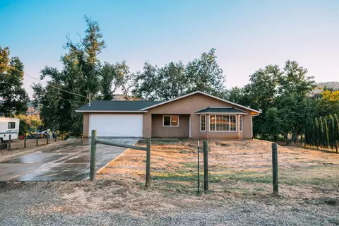 6153 Big Oak Rd, Sanger, CA 93657 photo 1