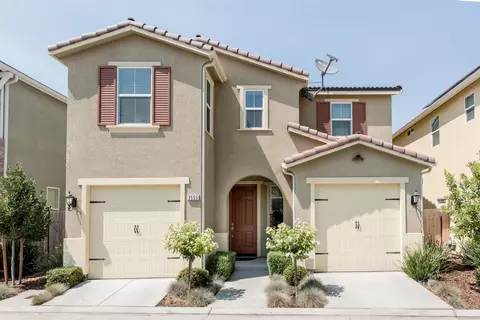 3555 Luminary Way, Clovis, CA 93619 photo 1