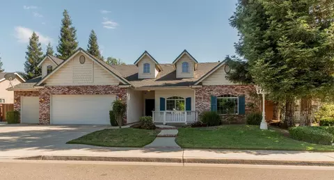 350 W Loyola Ave, Clovis, CA 93619 photo 1
