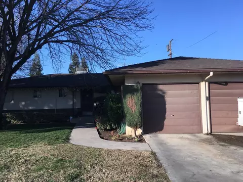 1513 Roberts Ave, Madera, CA 93637 photo 1