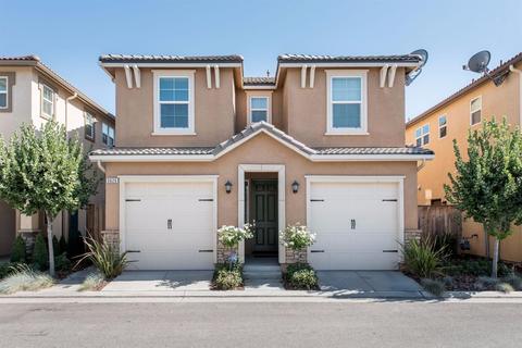 3626 Etchings Way, Clovis, CA 93619 photo 1