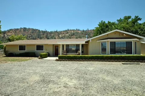 27506 Twin Ponds Rd, Clovis, CA 93619 photo 1