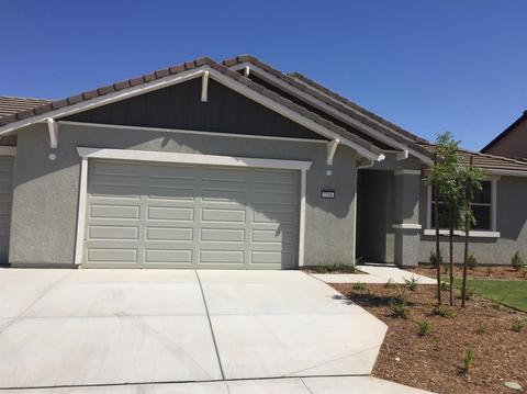 7196 E Berkeley Ave, Fresno, CA 93737 photo 1