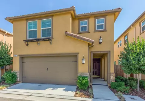 3656 Richmond, Clovis, CA 93619 photo 1