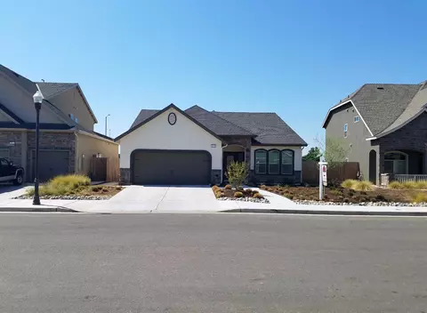 3854 Alamos Ave, Clovis, CA 93619 photo 1