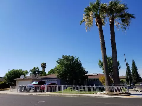 405 W San Gabriel Ave, Clovis, CA 93612 photo 1